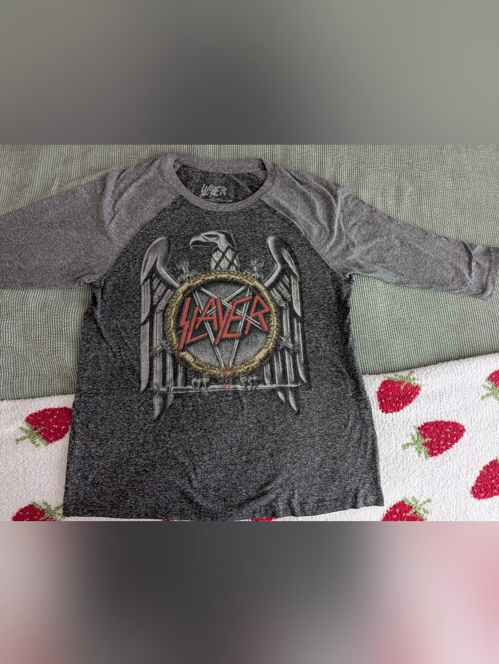 Slayer Women's Grey Long Sleeve Raglan Tee